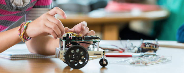 创客教育中，学校如何正确选择3D打印机设备?